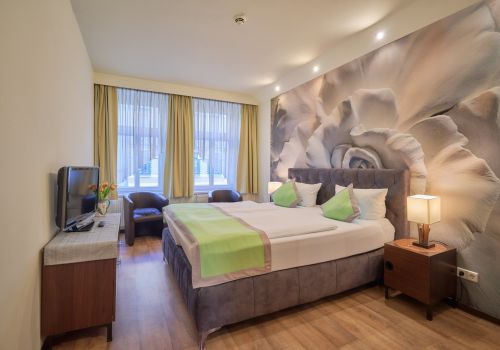 4-Zimmer Apartment im Erdgeschoss